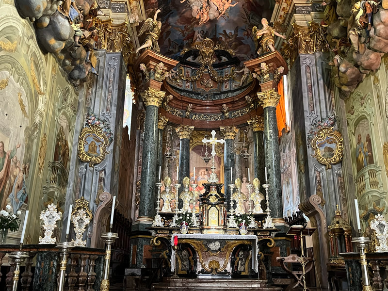 Interior of a basilica. 